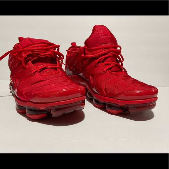 ⛔️SOLD⛔️ Nike Air Vapor Max Plus size 12.5 University Red/University Red. - Picture 3 of 11